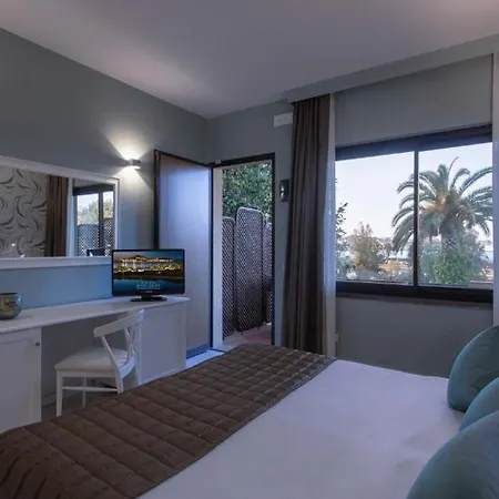 Hotel Airone Isola D'elba 4*