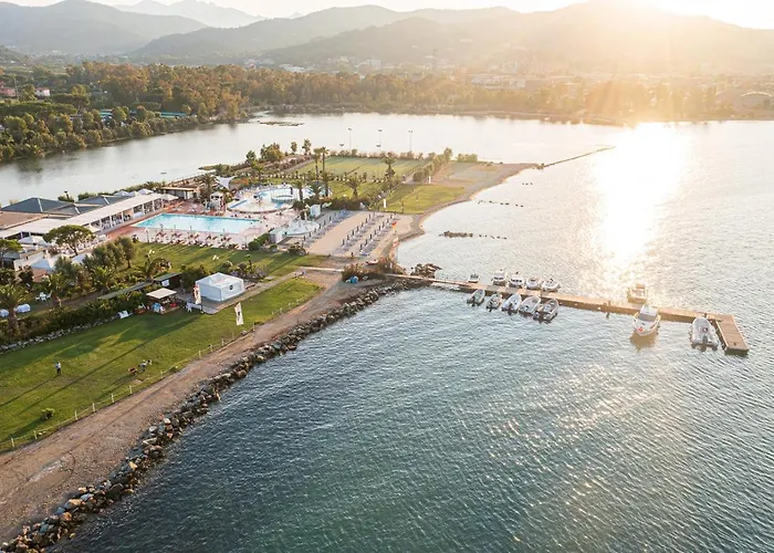 Hotel Airone Isola D'elba 4*